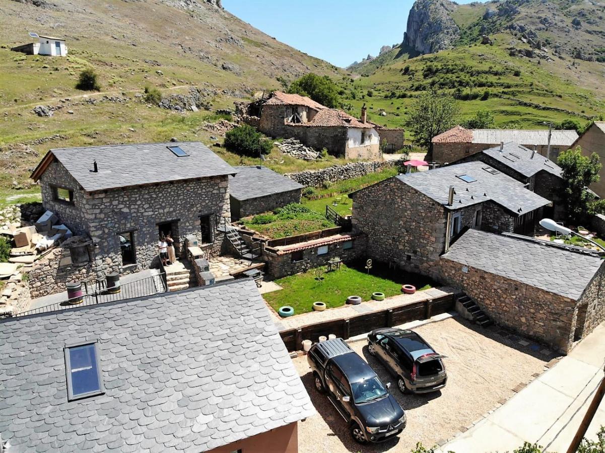 Casas Rurales Entre Babia y La Luna Villafeliz Exterior foto